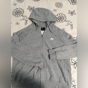 Men’s Nike Sweater (Size M)